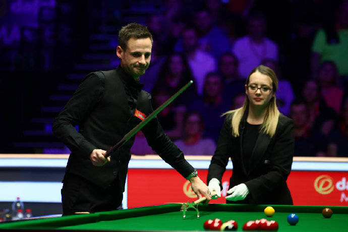 凑与无球走 凑与无球走